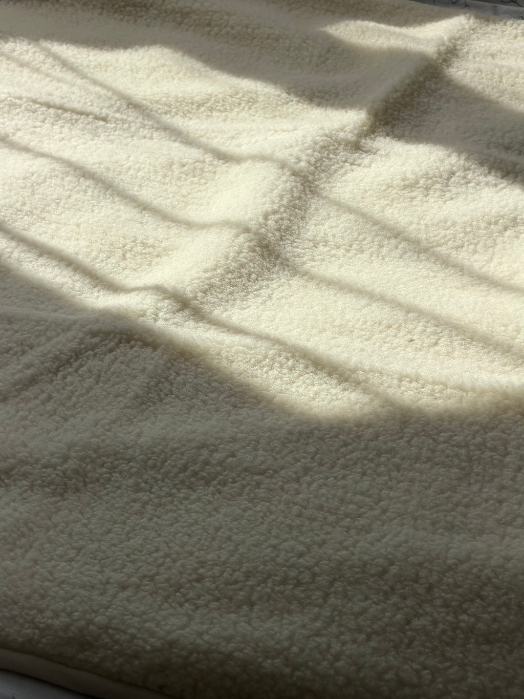 Prikrývka ecru z merino vlny 160x200